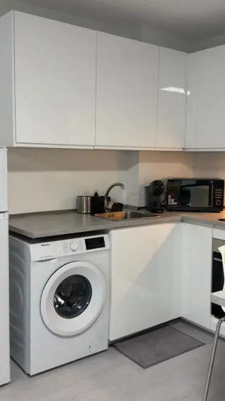 Cocina blanca alto brillo IKEA