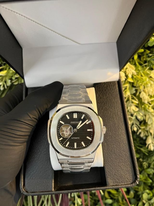 Seiko Mod Nautilus Open Heart Automático