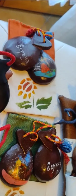 2 paia di nacchere vintage con custodia