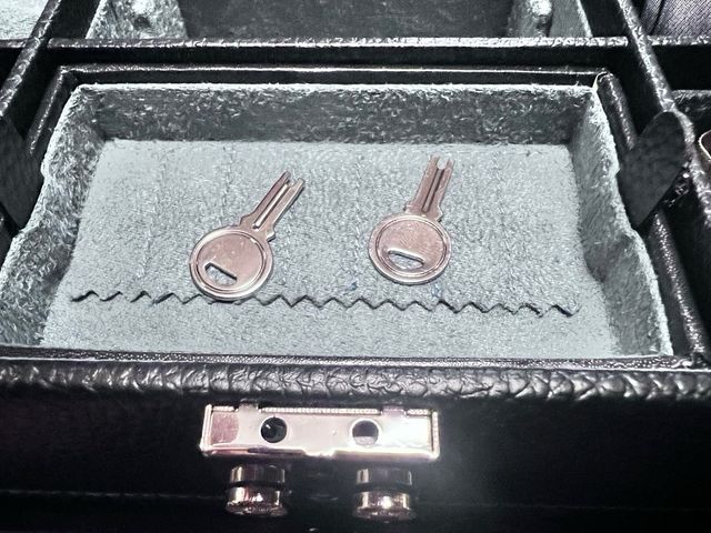 Estuche de lujo para corbatas + 8 corbatas