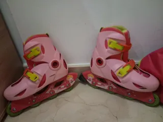 PATINES NIÑA. TALLAS 34, 35 Y 36. PERFECTO ESTADO.