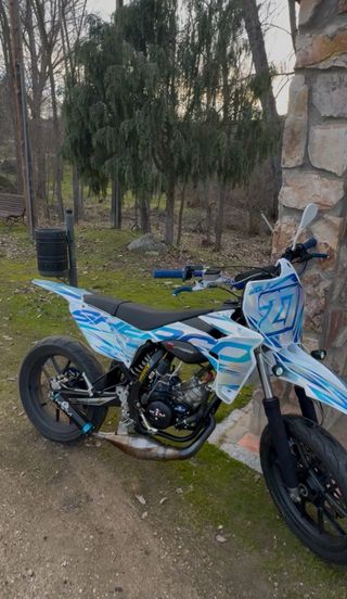 Sherco 50  muchas cosas 86 tpr y muchas cosas mas