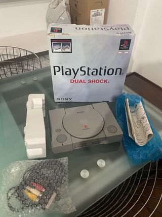 PlayStation 1 Dual Shock con caja + instrucciones