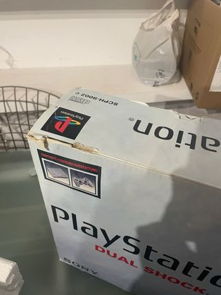 PlayStation 1 Dual Shock con caja + instrucciones