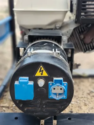 Generador Honda GX270, usado en un par de ocasione