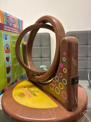 Máquina y moldes para bombones Nostalgia Electrics