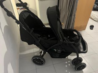 Silla de paseo DERYAN negra