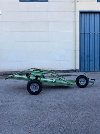 Remolque Sanchis con capacidad para dos motos