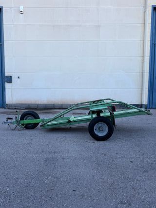 Remolque Sanchis con capacidad para dos motos