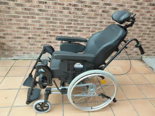 Silla de ruedas ortopédica breezy relax 2