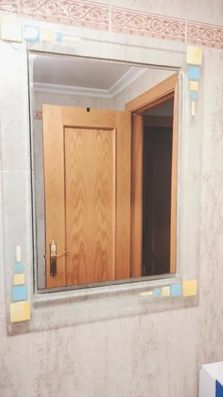 Espejo de baño decorado