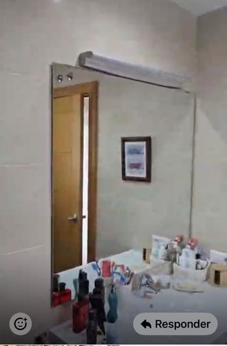 Muebles de baño Ikea color rojo