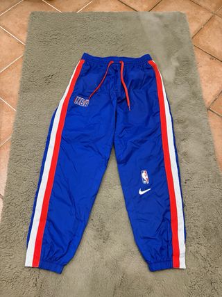 Tuta completa Nike NBA blu e rossa