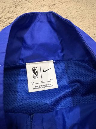 Tuta completa Nike NBA blu e rossa