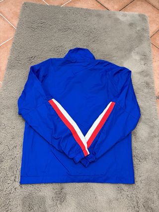 Tuta completa Nike NBA blu e rossa