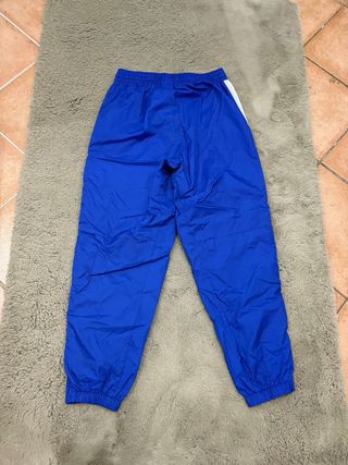 Tuta completa Nike NBA blu e rossa