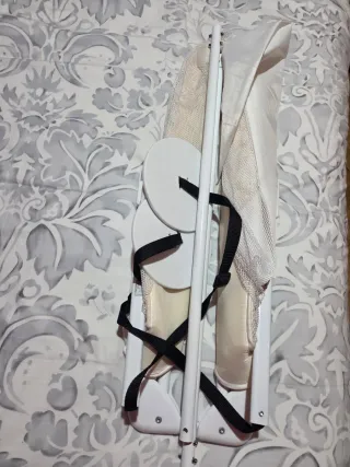 Barandilla de seguridad abatible para cama