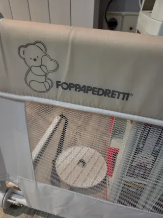 Barandilla de seguridad abatible para cama