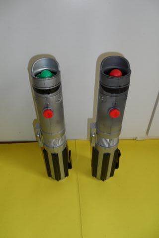 2 spade giocattolo laser star wars rossa verde jed