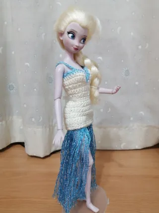 Muñeca Elsa Frozen Disney Store + Vestido Crochet