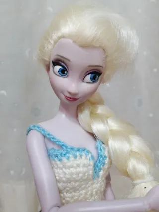 Muñeca Elsa Frozen Disney Store + Vestido Crochet