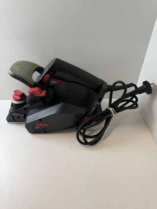 Cepillo Eléctrico Skil 1555 550W