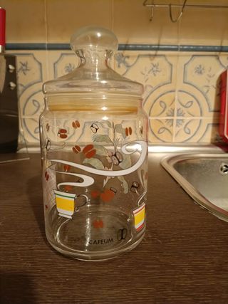 Bote hermético de cristal con diseño