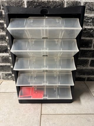 Valigetta portaoggetti con cassetti