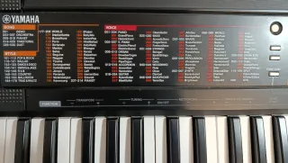 Tastiere musicali Yamaha PSR F51