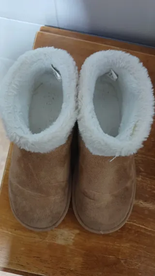 Botines de pelo niña marrones y blancos talla 34