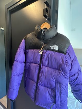 Chaqueta The North Face Morado y Negro