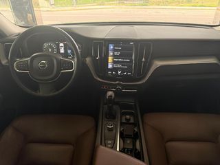 Volvo XC60 D3 MOMENTUM *TECHO SOLAR*