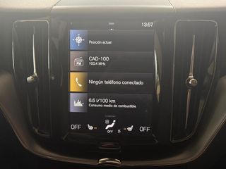 Volvo XC60 D3 MOMENTUM *TECHO SOLAR*