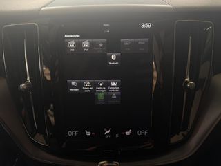 Volvo XC60 D3 MOMENTUM *TECHO SOLAR*