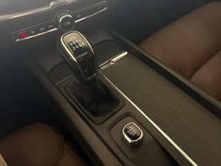 Volvo XC60 D3 MOMENTUM *TECHO SOLAR*