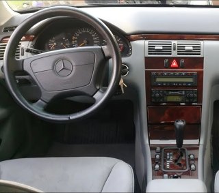 Pomo Mercedes cambio automático piel negro