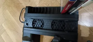 PS4 1TB + 1Mando + 2 Juegos + Soporte Multifunción