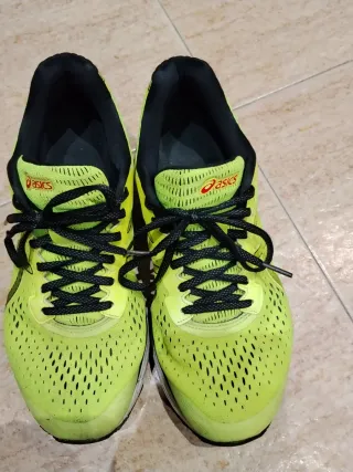 Zapatillas Asics Running Amarillas y Negras