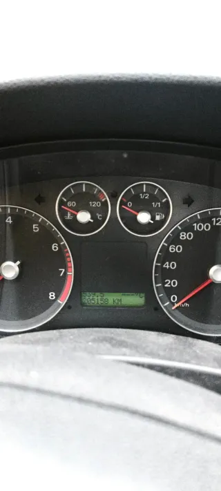 Ford Focus Trend 1.6 gasolina 2005