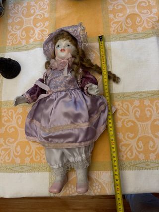 Muñeca de cerámica vintage