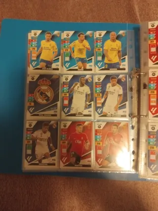 Lote 98 Cromos Adrenalyn XL 2023-24