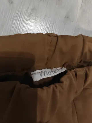 Pantaloni morbidi marroni