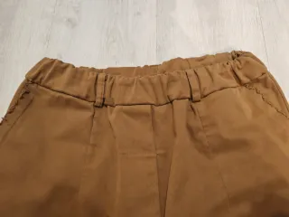 Pantaloni morbidi marroni