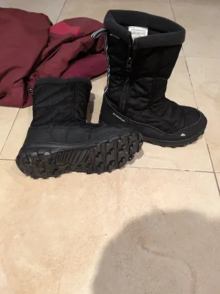 Conjunto niño/a: pantalón y botas nieve como nuevo