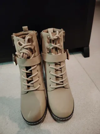 Botines Inside Beige/Marrón Tacón