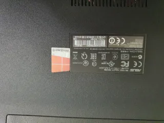 Portátil Asus F552C Negro