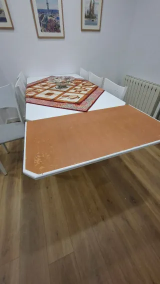 Mesa de comedor y 6 sillas