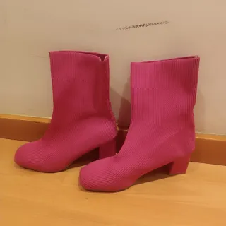 Botas rosas tacón talla 38 Barby
