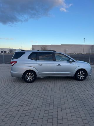 SsangYong Rodius 2015