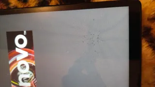 Tablet Lenovo Android Tiene grietas en la pantalla